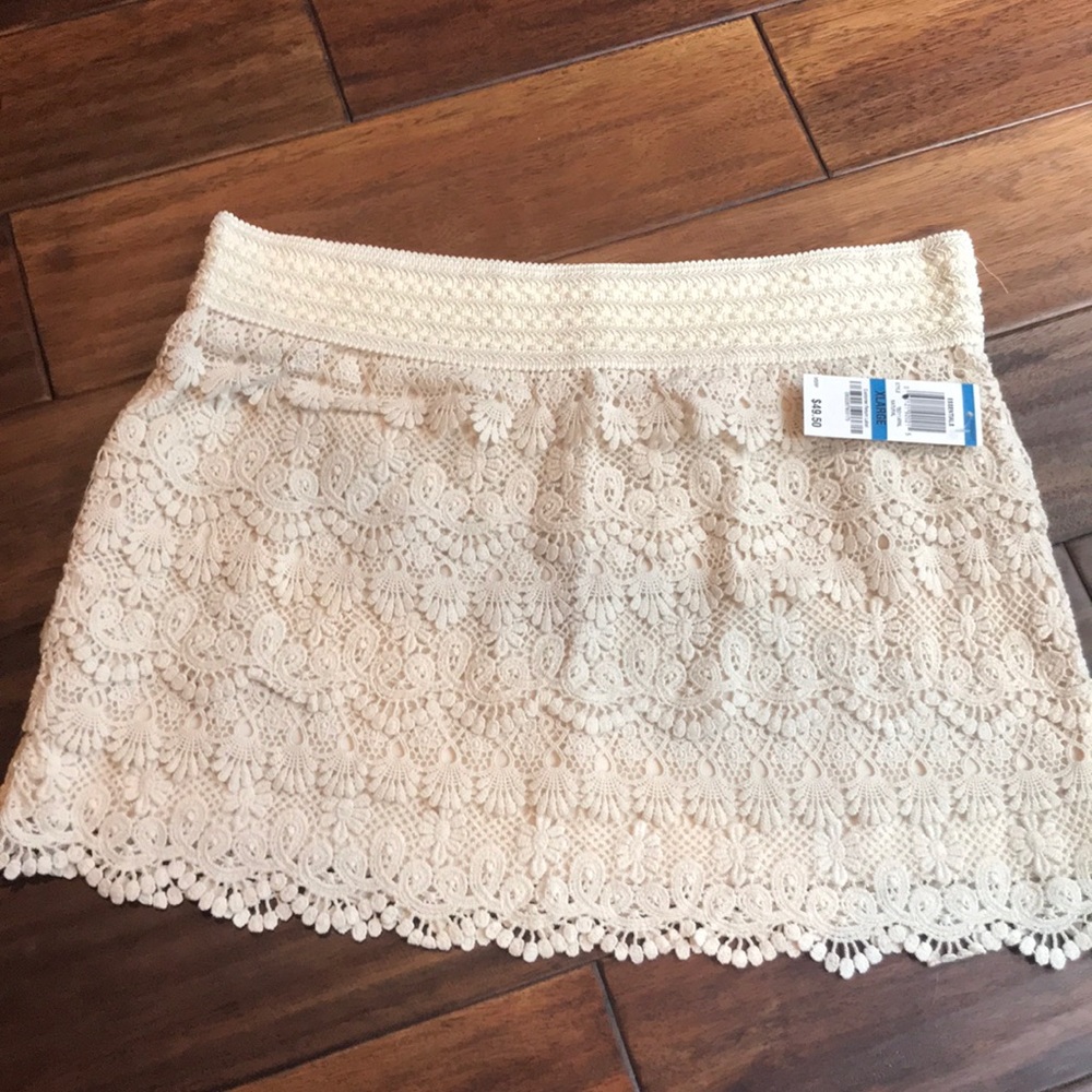 Cream lace skirt